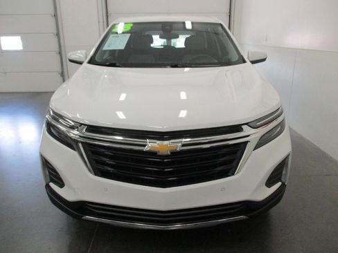 Used 2023 Chevrolet Equinox LT w/ Driver Convenience Package image 8