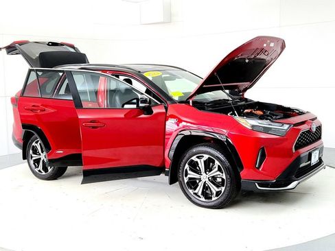 Certified 2024 Toyota RAV4 XSE w/ Weather Package AWD/4WD image 12