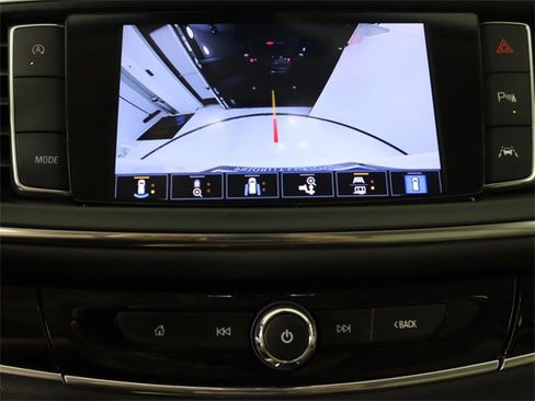 Used 2022 Buick Enclave Avenir w/ Avenir Technology Package image 18