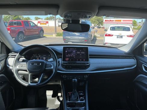 Used 2022 Jeep Compass Latitude AWD/4WD image 24