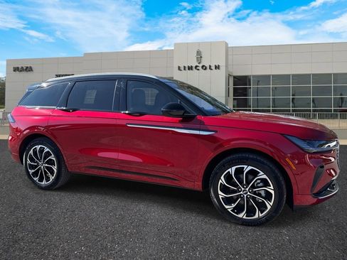 New 2026 Lincoln Nautilus Reserve image 1