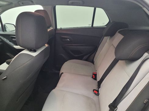 Used 2020 Chevrolet Trax LS w/ Tint and Cruise Package FWD image 18