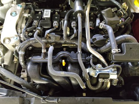Used 2025 Nissan Sentra SV FWD image 30