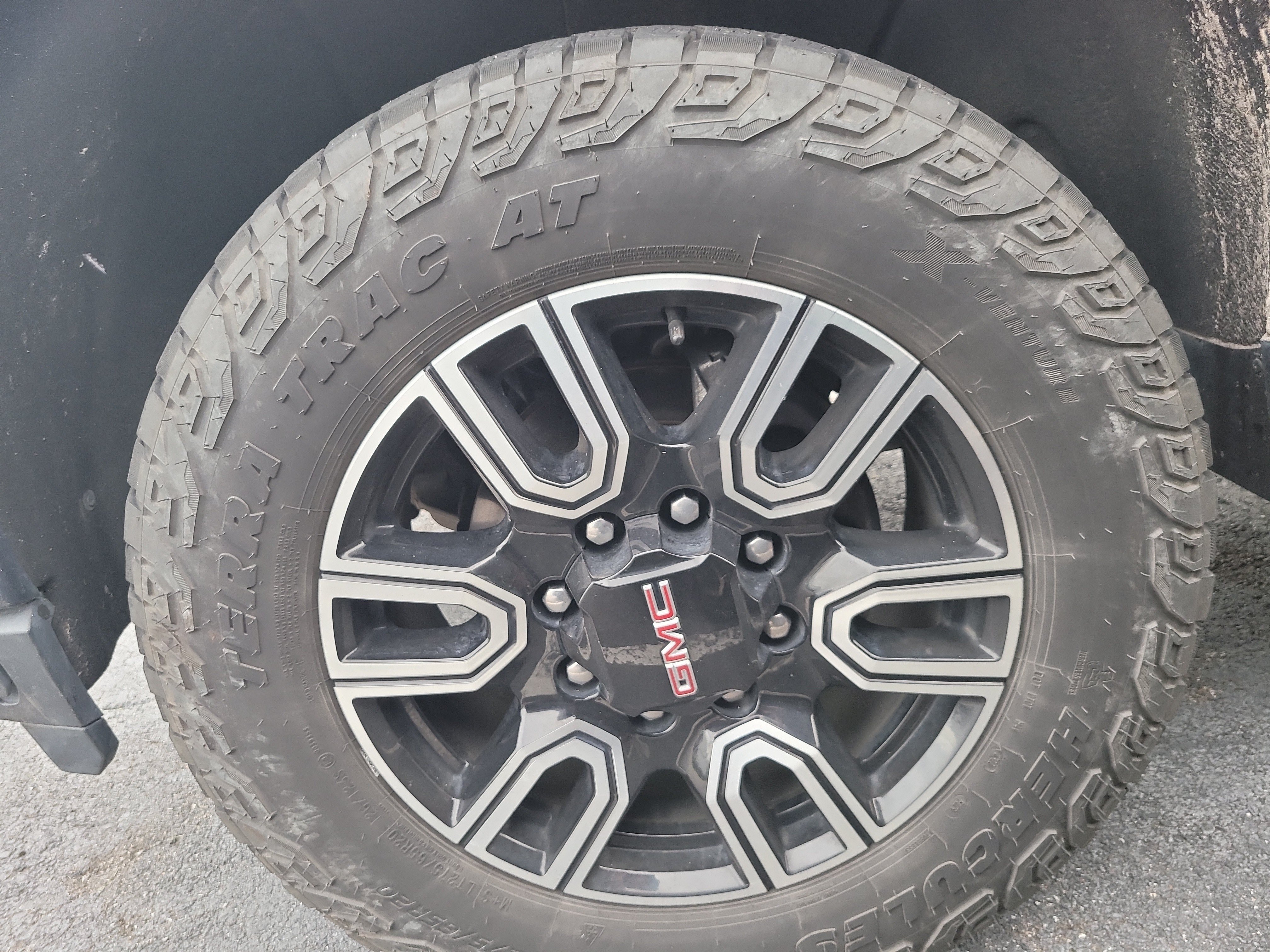 Used 2021 GMC Sierra 3500 AT4 w/ AT4 Premium Plus Package AWD/4WD image 8