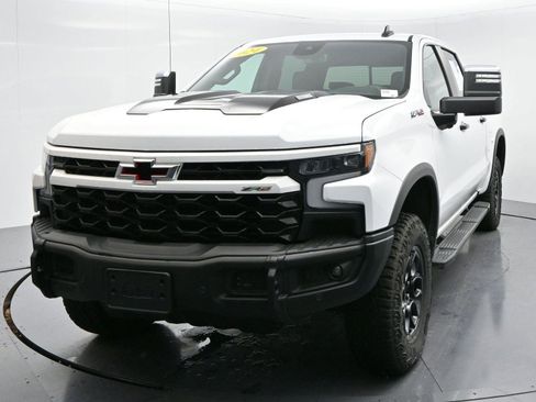 Used 2024 Chevrolet Silverado 1500 ZR2 w/ ZR2 Bison Edition image 3
