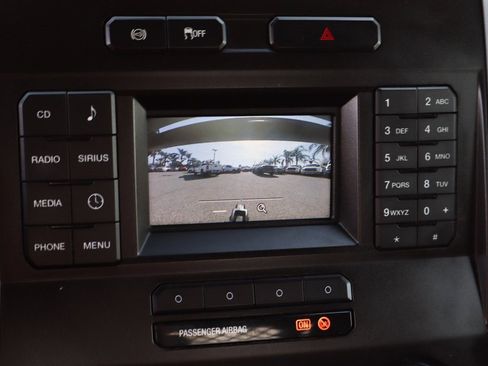 Used 2017 Ford F550 4x4 Regular Cab Super Duty image 34