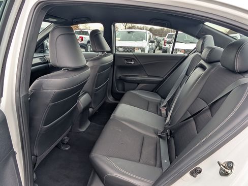 Used 2016 Honda Accord Sport image 8