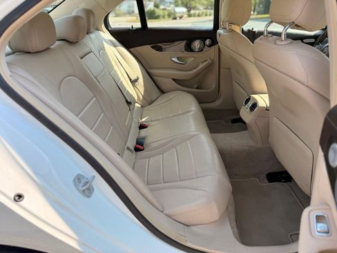 Used 2015 Mercedes-Benz C 300 4MATIC Sedan image 28