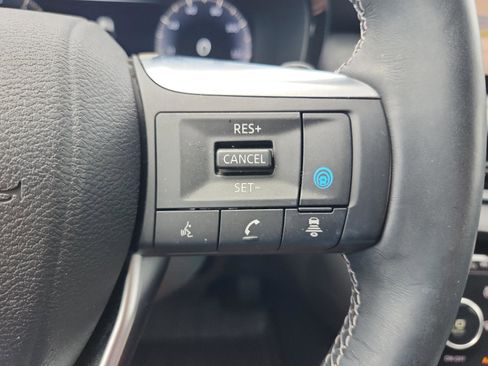 Used 2023 INFINITI QX60 Sensory w/ Vision Package FWD image 28
