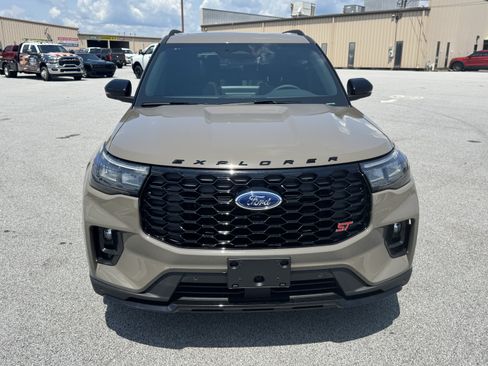 New 2026 Ford Explorer ST w/ Sun And Sound Package AWD/4WD image 3
