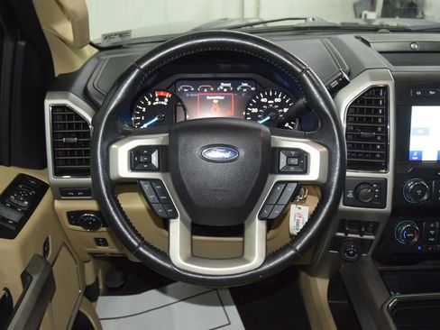 Used 2020 Ford F250 Lariat w/ Chrome Package AWD/4WD image 33