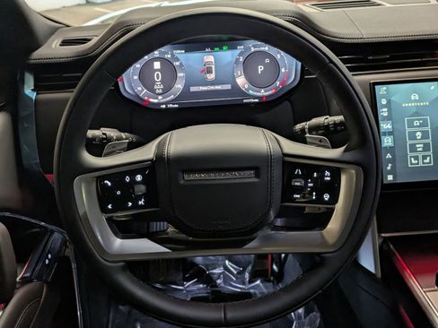 New 2026 Land Rover Range Rover Long Wheelbase SE AWD/4WD image 17