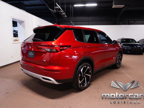 Used 2023 Mitsubishi Outlander SE image 7