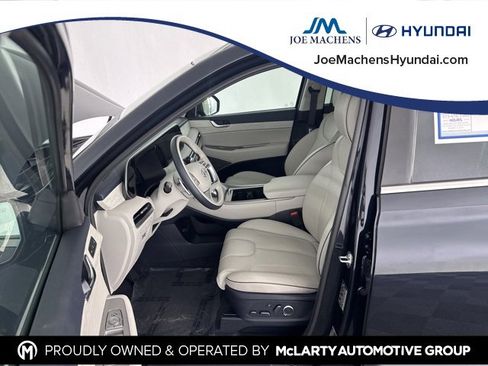 Certified 2025 Hyundai Palisade Calligraphy image 24