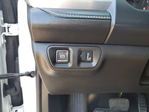 Used 2023 GMC Acadia SLE AWD/4WD image 30