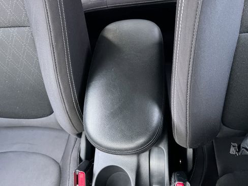 Used 2017 Kia Soul image 21