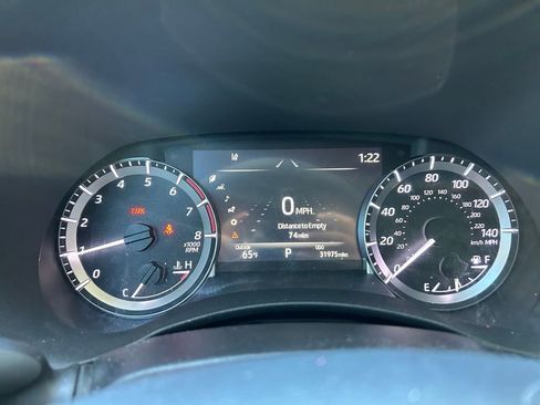 Used 2023 Toyota Highlander LE image 23