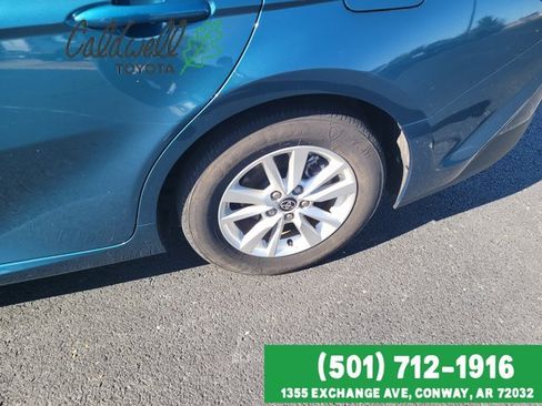 Used 2025 Toyota Camry LE image 9