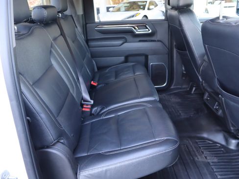 Used 2024 Chevrolet Silverado 3500 LT AWD/4WD image 35