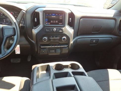 Used 2023 Chevrolet Silverado 2500 Custom w/ Custom Convenience Package AWD/4WD image 17