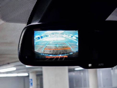 Used 2018 Toyota C-HR XLE image 28