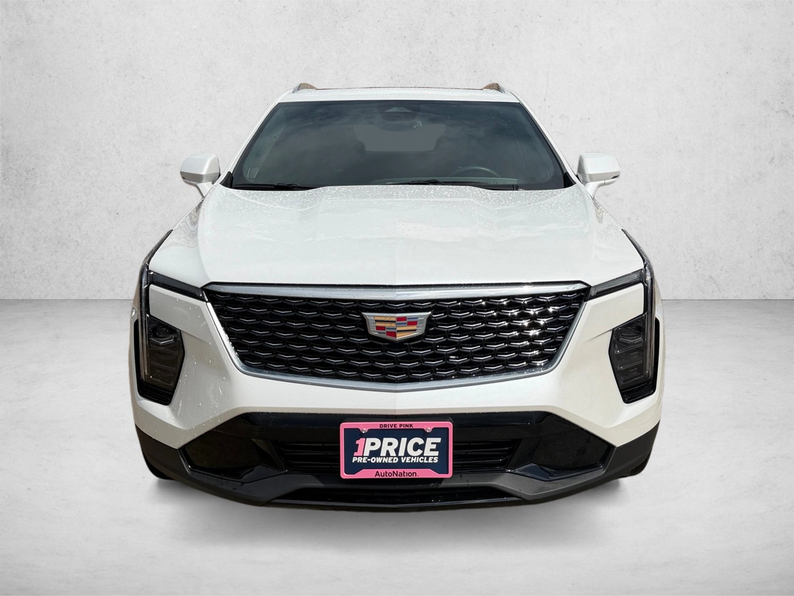 Used 2024 Cadillac XT4 Premium Luxury FWD image 2