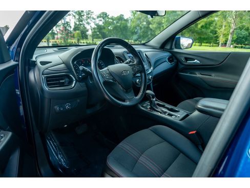 Used 2022 Chevrolet Equinox RS AWD/4WD image 10