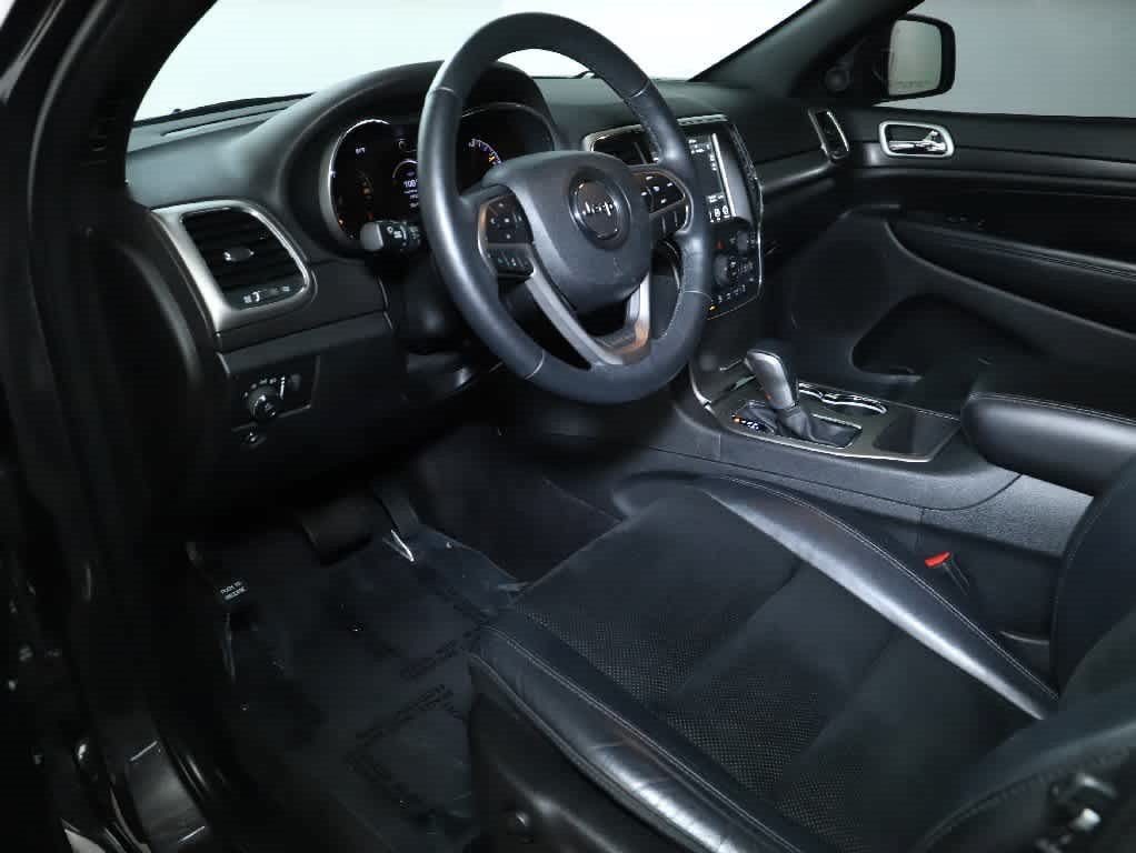 Used 2018 Jeep Grand Cherokee Altitude AWD/4WD image 17