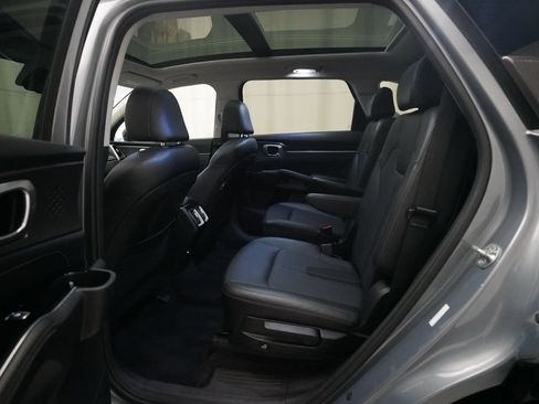 Used 2021 Kia Sorento SX FWD image 16