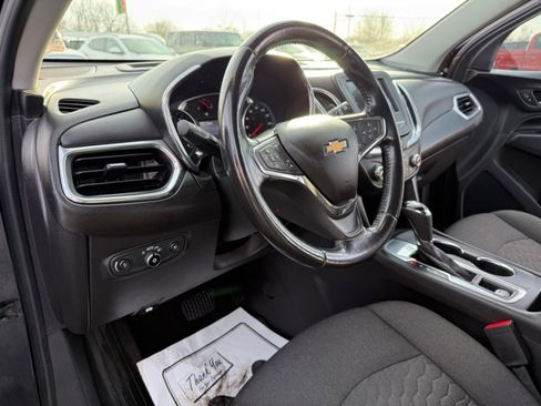 Used 2020 Chevrolet Equinox LT w/ Driver Convenience Package image 13