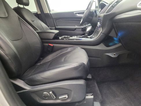 Used 2017 Ford Edge Titanium w/ Equipment Group 301A image 21