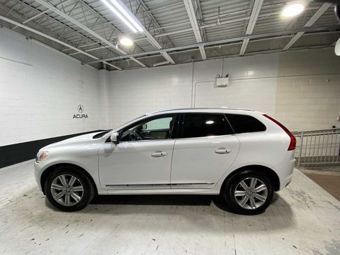 Used 2016 Volvo XC60 T6 w/ Proximity Package image 3