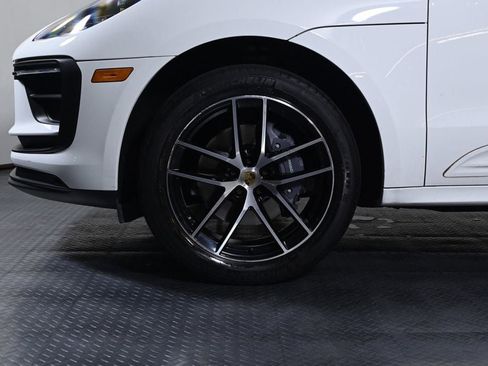 Certified 2022 Porsche Macan AWD/4WD image 27