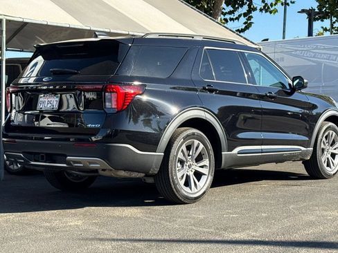 Used 2026 Ford Explorer Active w/ Active Comfort Package AWD/4WD image 4
