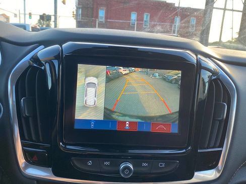 Used 2019 Chevrolet Traverse LT w/ LT Premium Package AWD/4WD image 26