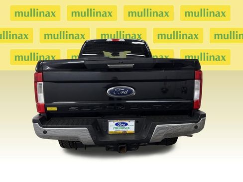 Used 2019 Ford F250 XLT w/ XLT Premium Package image 6