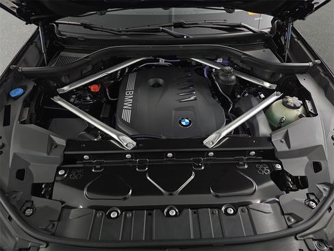 New 2026 BMW X5 xDrive40i w/ Executive Package image 30