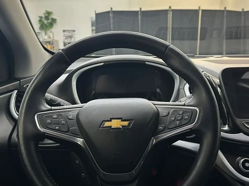 Used 2017 Chevrolet Volt LT w/ Comfort Package image 49