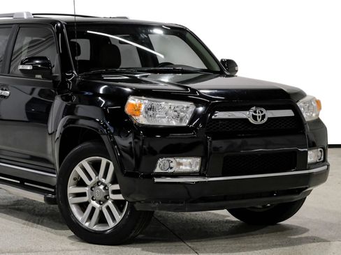 Used 2012 Toyota 4Runner Limited image 12