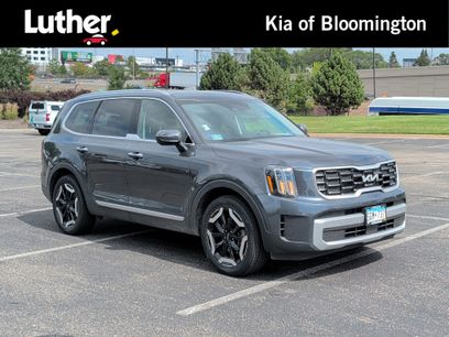 Certified 2024 Kia Telluride S w/ S Sunroof Package