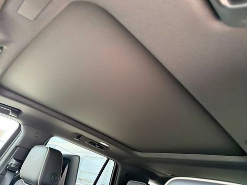 New 2026 GMC Yukon Elevation w/ Elevation Premium Package AWD/4WD image 15