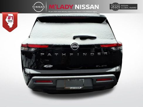 New 2026 Nissan Pathfinder SL image 6