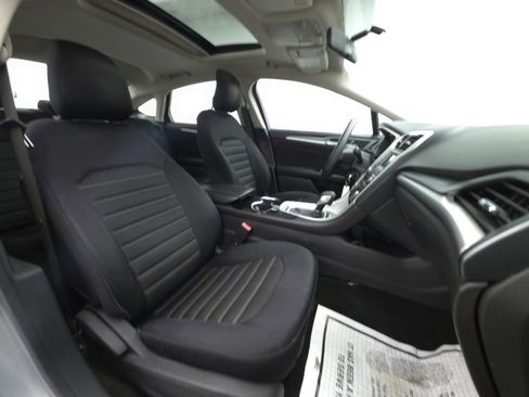 Used 2014 Ford Fusion SE image 27