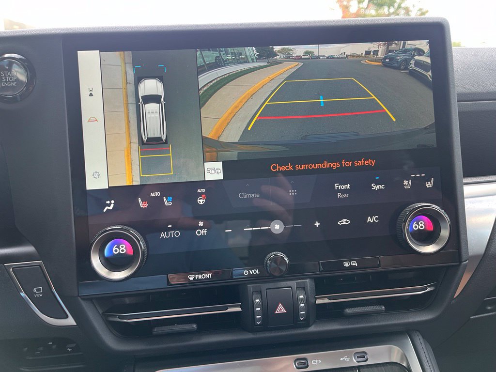 Used 2024 Lexus GX 550 w/ Accessory Package (Z1) AWD/4WD image 31