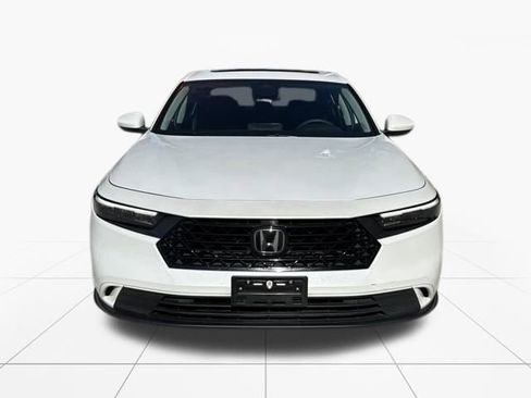 Used 2023 Honda Accord EX image 2