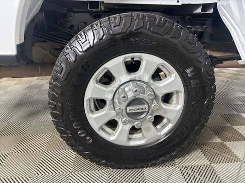 Used 2024 Ford F350 XLT w/ FX4 Off-Road Package AWD/4WD image 28