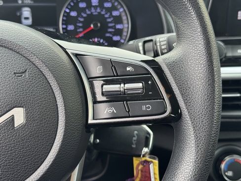 Certified 2023 Kia Forte LXS w/ LXS Technology Package image 24
