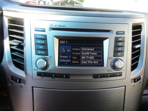 Used 2012 Subaru Outback 2.5i Limited image 25