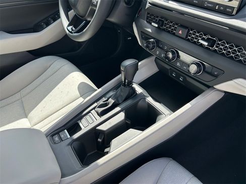 New 2025 Honda Accord SE image 17