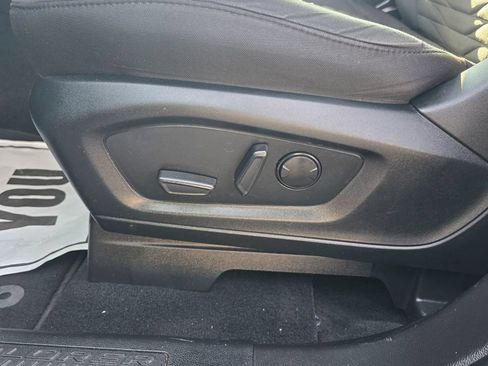 Used 2021 Ford Explorer XLT RWD image 24